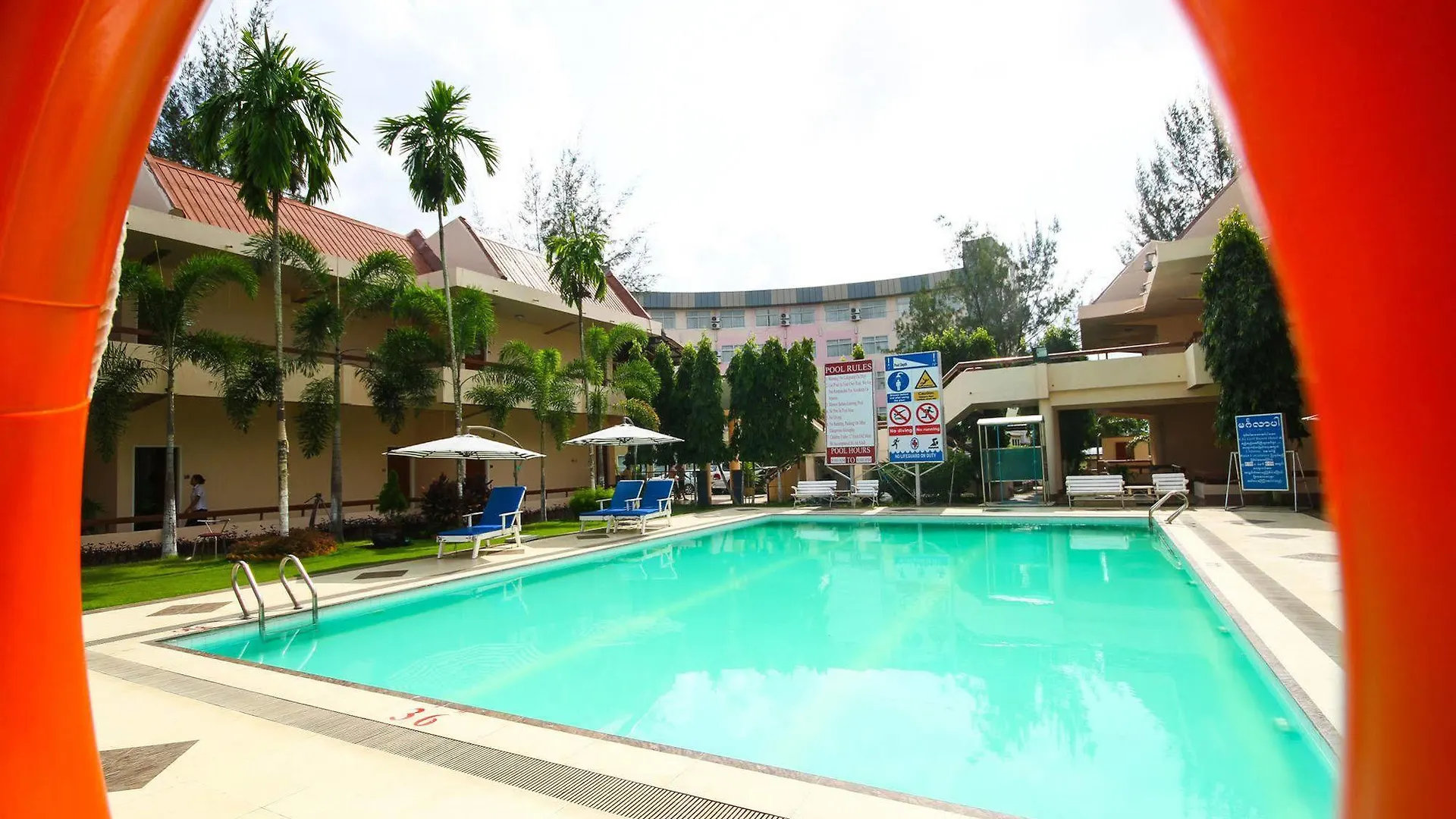 City Golf Resort Yangon 3*,